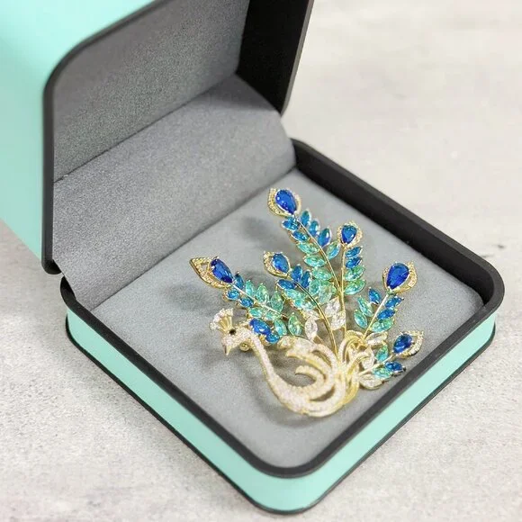 Peacock brooch, blue crystal brooch, gold brooch, dress brooch, formal brooch - Picture 2 of 8